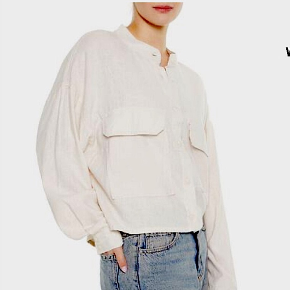 *2 for $25 💋!
Forever 21 Cargo Linen Top Shacket Womens Cream Button-Up Jacket